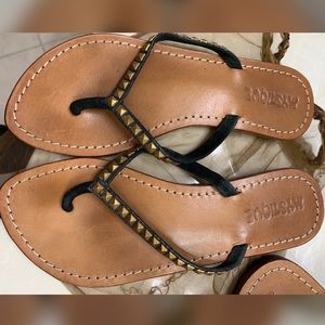 Mystique sandals size 6